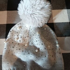 Elegant White Beanie with Pom Pom and Pearls